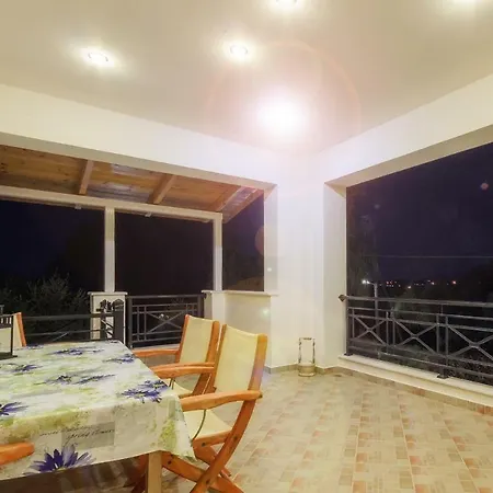V And H House - Cozy & Ideal For Families, By Zantewize Tatil Evi